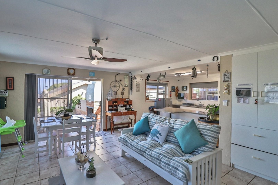 4 Bedroom Property for Sale in De Kelders Western Cape